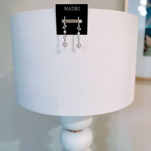 NADRI silver/mother of pearl earrings